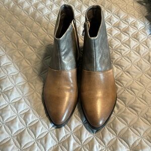 Antelope Ankle Boots w dustbag. Never worn.
